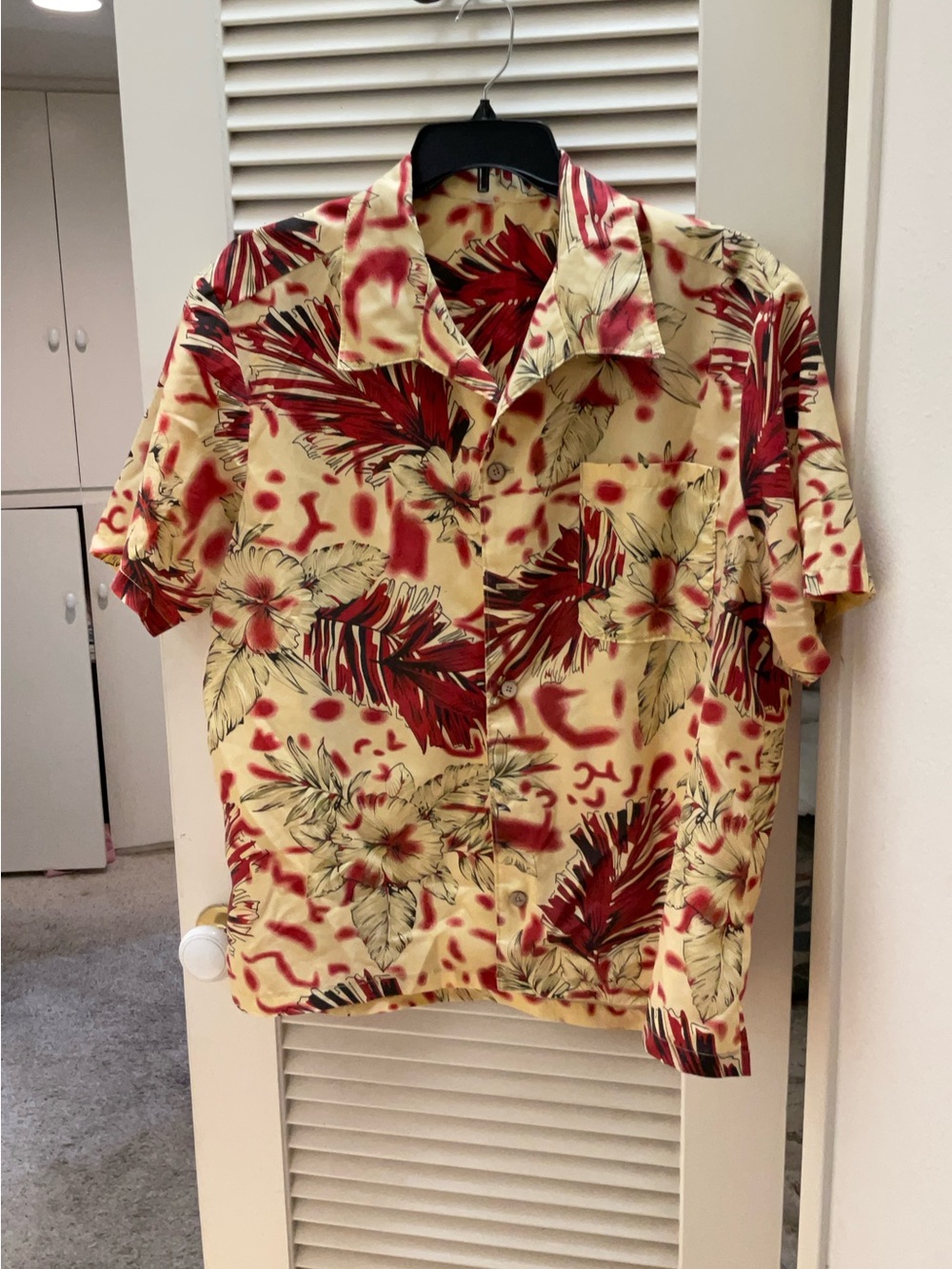 Hawaiian print men’s shirt
